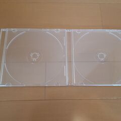 CDおよびDVDケース２枚