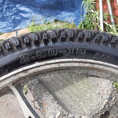 中古バイク19インチスパイクタイヤ：ホイール