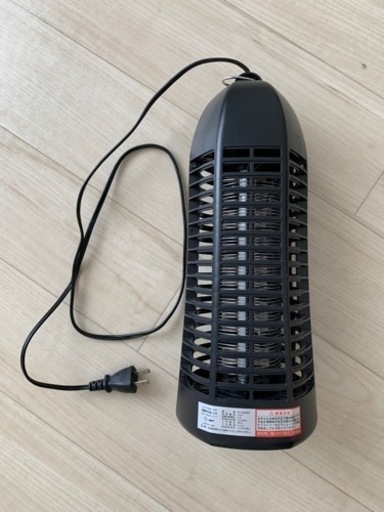 ハエ等の電撃殺虫機