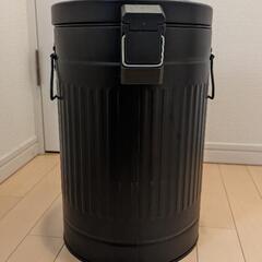 ブラックのゴミ箱をお譲りしますの画像