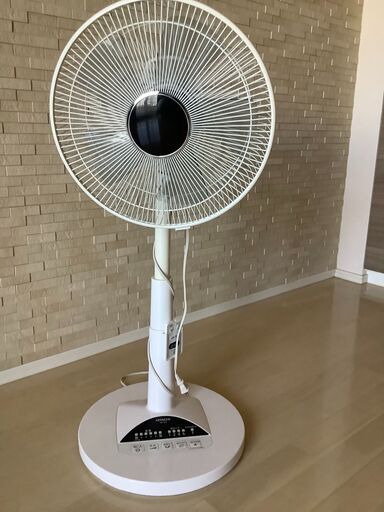 日立 DCモーターリビング扇風機 リモコンタイプ HEF-DC50