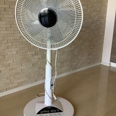 日立 DCモーターリビング扇風機 リモコンタイプ HEF-DC50