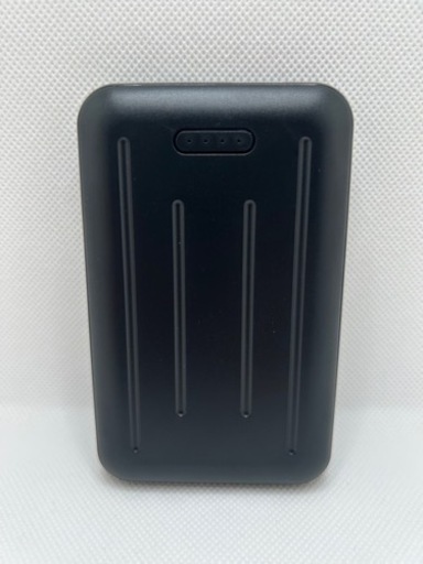 モバイルバッテリー magsafe ワイヤレス充電対応 10000mAh 大容量 マグネット式ワイヤレスモバイルバッテリー 20W Type-Cポート出力/PD対応 3台同時充電 小型 軽量 PSE技術基準適合 スマホ充電器 マグセーフモバイルバッテリー 災害/旅行/出張/停電対策/緊急用必携品 防災グッズ iPhone 14/14 Plus/14 Pro/14 Pro Max/と13/12 シリーズ対応