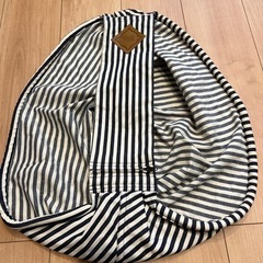 ❤️子供用です笑ベッタ　ベビー用品キャリーミープラス　ロンドンストライプ（ネイビー）の画像