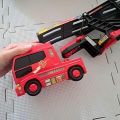 トラック キャリアカー ミニカー 各種 おもちゃ 乗り物の画像