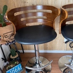 4脚セット‼︎ カウンター　チェアー　BAR リビングに‼︎ インテリアの画像