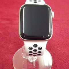 アップル AppleWatch SE 第2世代 40mm GPSモデル MNL73J/Aの画像