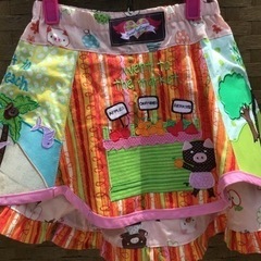 未使用　キッズ　子供服　女児　ぶたさん柄スカート　カラフル♪