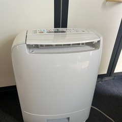 ナノイー　除湿機⭐️ 乾燥付き！　