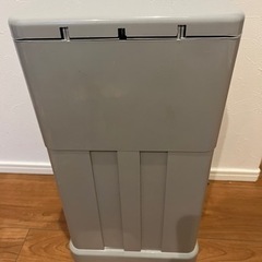 ゴミ箱　　★取り引きの期限は7/16までの画像