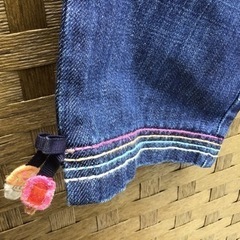未使用　キッズ　子供服　女児　カラフルステッチ　デニムパンツ　の画像