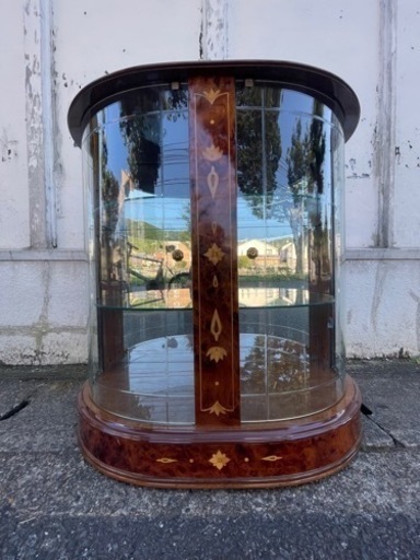 イタリア製ガラスショーケース