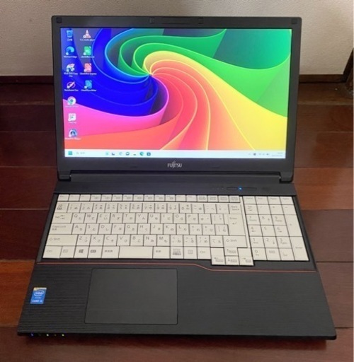 【美品】富士通 快速！高機能パソコン！ メモリ8GB/SSD240GB★