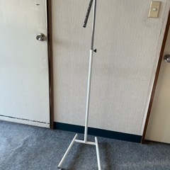 ハンガーラック　斜め