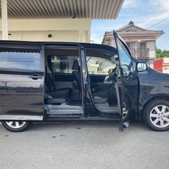 8人乗り♪月々1.3万円〜分割払い可❗️車検2年付き！大人気☆トヨタ ヴォクシー Z ☆HDDナビ付き☆走行中DVD見れます☆TV視聴可☆ETC付き☆バックカメラ☆電動スライドドア付き☆ドライブレコーダー付きのフル装備☆事故修復歴無し☆車内広々三列シート‼️の画像