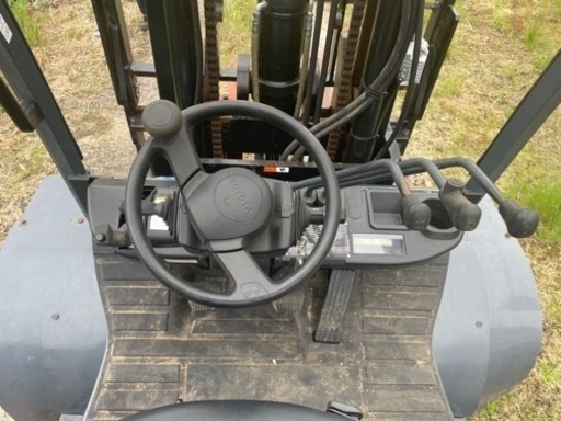 【愛知県発】フォークリフト　トヨタ　8ＦＤ35 ディーゼル　軽油　4.5Ｍ　3.5トン　686時間　機関良好　中古