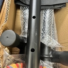 ⚠️値下げしました⚠️自立式ハンモック☘️耐荷重約300キロ 大人2人入れます 収納ケース付 赤 組み立て簡単の画像