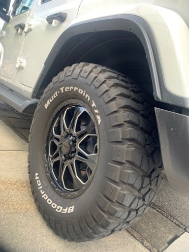 BFグッドリッチ　ホワイトレター285/70/R17 Mud-terrainホイール：ＭＫＷ－６６