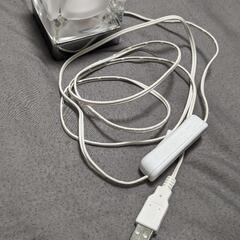 ニトリ ルミエラ3（USB LEDテーブルランプ）（2）の画像