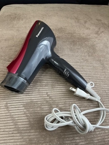 【値下げ】パナソニックのドライヤー EH-NE5A