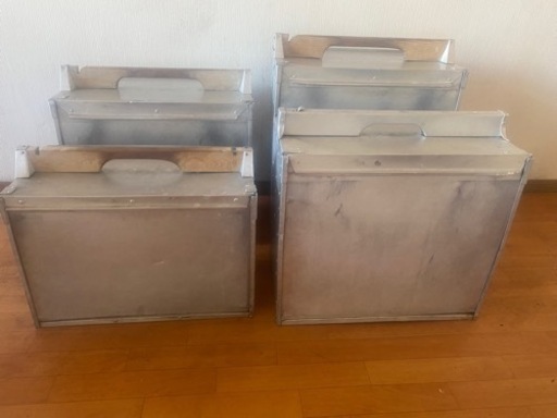 出前箱4つ　アルミ