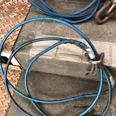 牽引ワイヤー　車　の画像