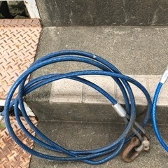 牽引ワイヤー　車　の画像