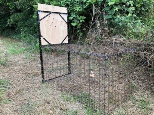 イノシシ捕獲用の低コスト簡易型箱わな