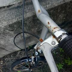 【お話し中】折り畳み自転車　16インチ　後輪パンクの画像