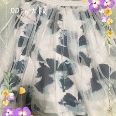 《大きいサイズ/サイズ不明》美品✨青白チュールレースのさらさらスカートの画像