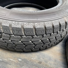 タイヤ165/65R14スタッドレスタイヤ中古4本