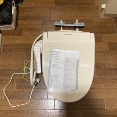 パナソニック 温水洗浄便座 ビューティトワレ（引き取りのみ対応）