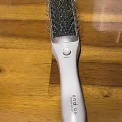 3COINS(スリーコインズ)  【and us】リセットブラシ