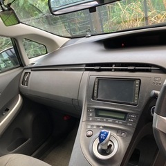 早い者勝ち　プリウスシルバーの画像