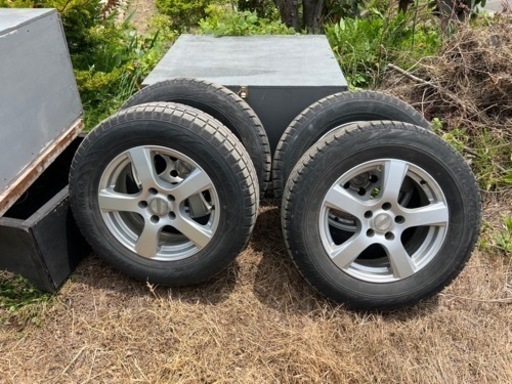 ヴェルファイア　アルファード　スタッドレス