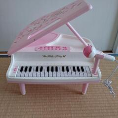 ハローキティ　ピアノ  玩具　女の子の画像
