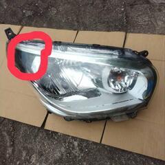 日産デイズ　B21W　右ヘッドライト純正　STANLEY　W1047の画像