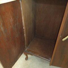 英国製 イギリスの アンティークのロ－ボーイ  洋服ダンスの画像