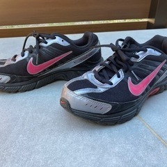 Nikeナイキ　ランニングシューズ　25cmの画像