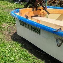 青物シーズン到来‼️ヤマハFRPボート(二分割)補強済み🚣‼️マーキュリー(改)２馬力船外機の画像