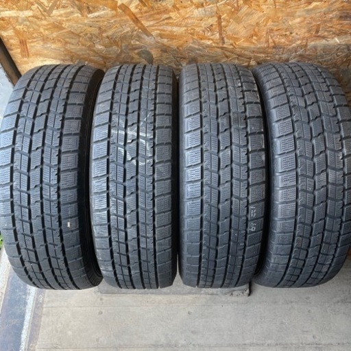 バリ山　GOODYEAR ICENAVI7 195/65R15 スタッドレス　タイヤ　2019年製　15インチ