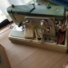 【値下げ】昭和レトロ　リッカーミシン　ミシン台