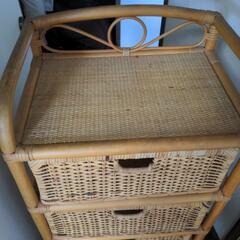無料にしました。藤の収納棚の画像