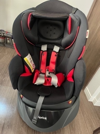 アップリカ　チャイルドシート　ベビーカー　セット販売