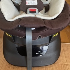 回転式チャイルドシート　AILEBEBE エールべべ　クルットの画像