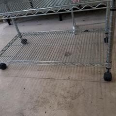 決まりました。メタルラックキャスター付きの画像