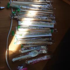 割り箸30膳＋スプーンとフォーク