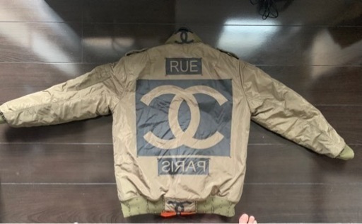 スタジアムジャンパー