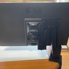 LG 27インチ IPS液晶モニター　+　モニターアームの画像