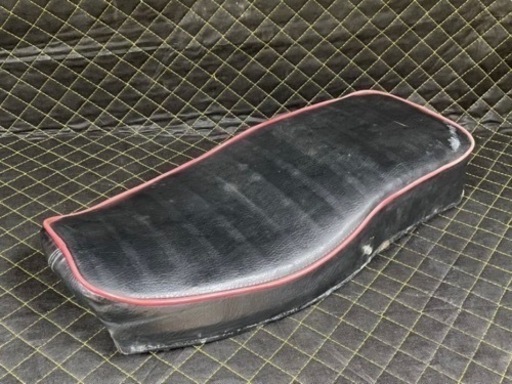 ヤマハ SR400用 カスタムシート